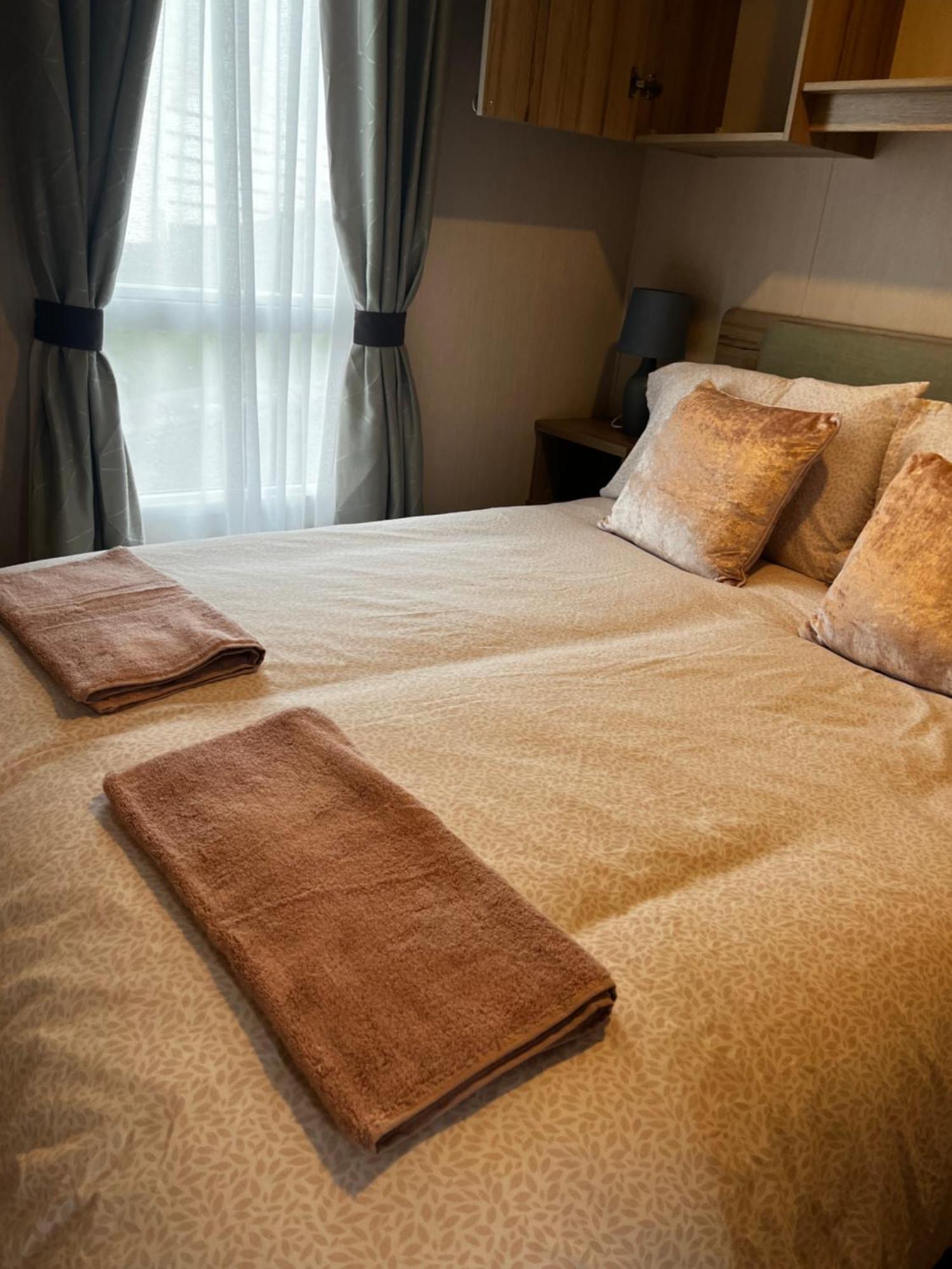 בנלץ' Ger-Y-Bwlch - Spacious Static On 5Star Site With Swimming Pool מראה חיצוני תמונה